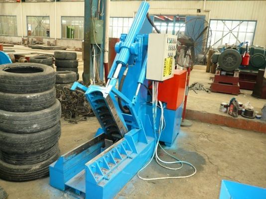 Blue 55Kw Industrial Tyre Shredder Tire Shredding And Recycling