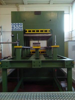1200T Rubber Conveyor Belt Production Line Rubber Process Machine